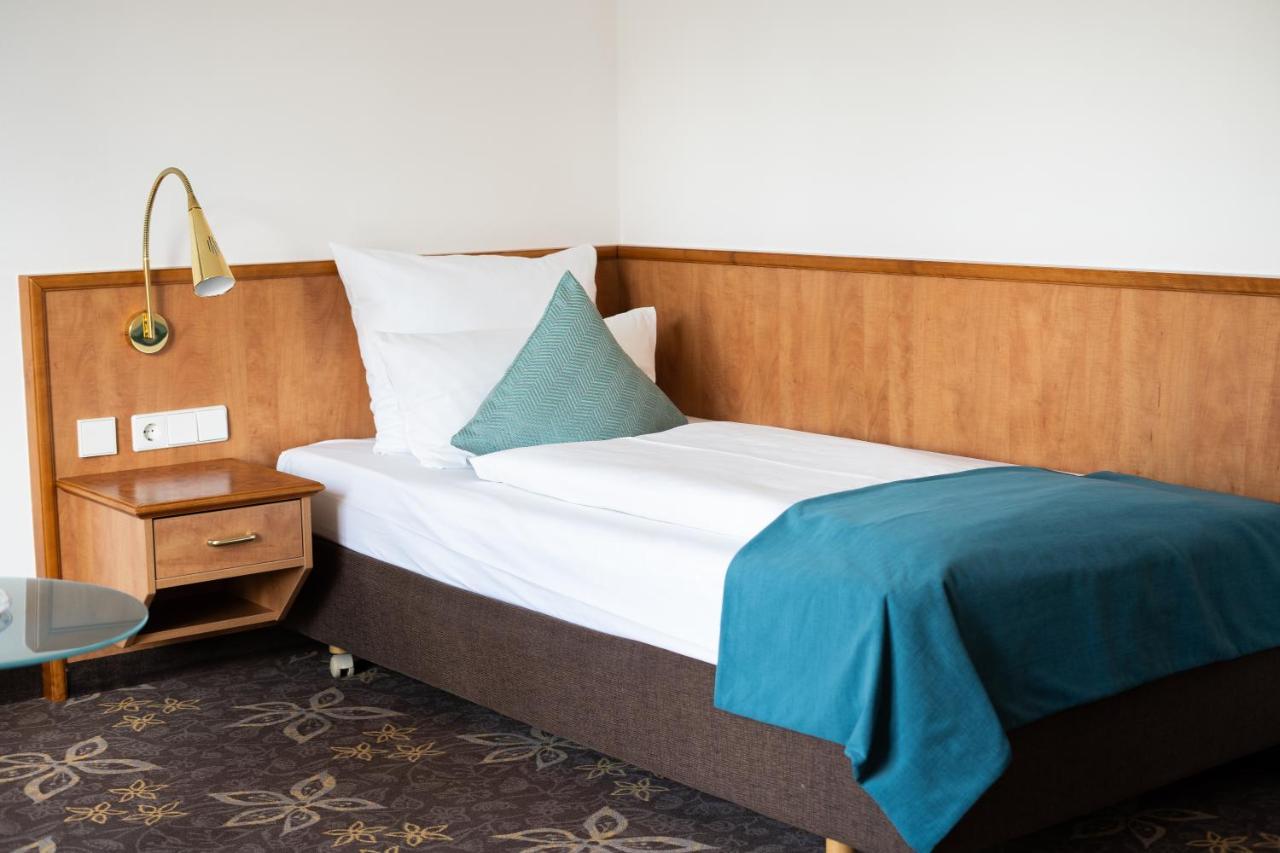Hotel Wuerttemberger Hof エーリンゲン エクステリア 写真