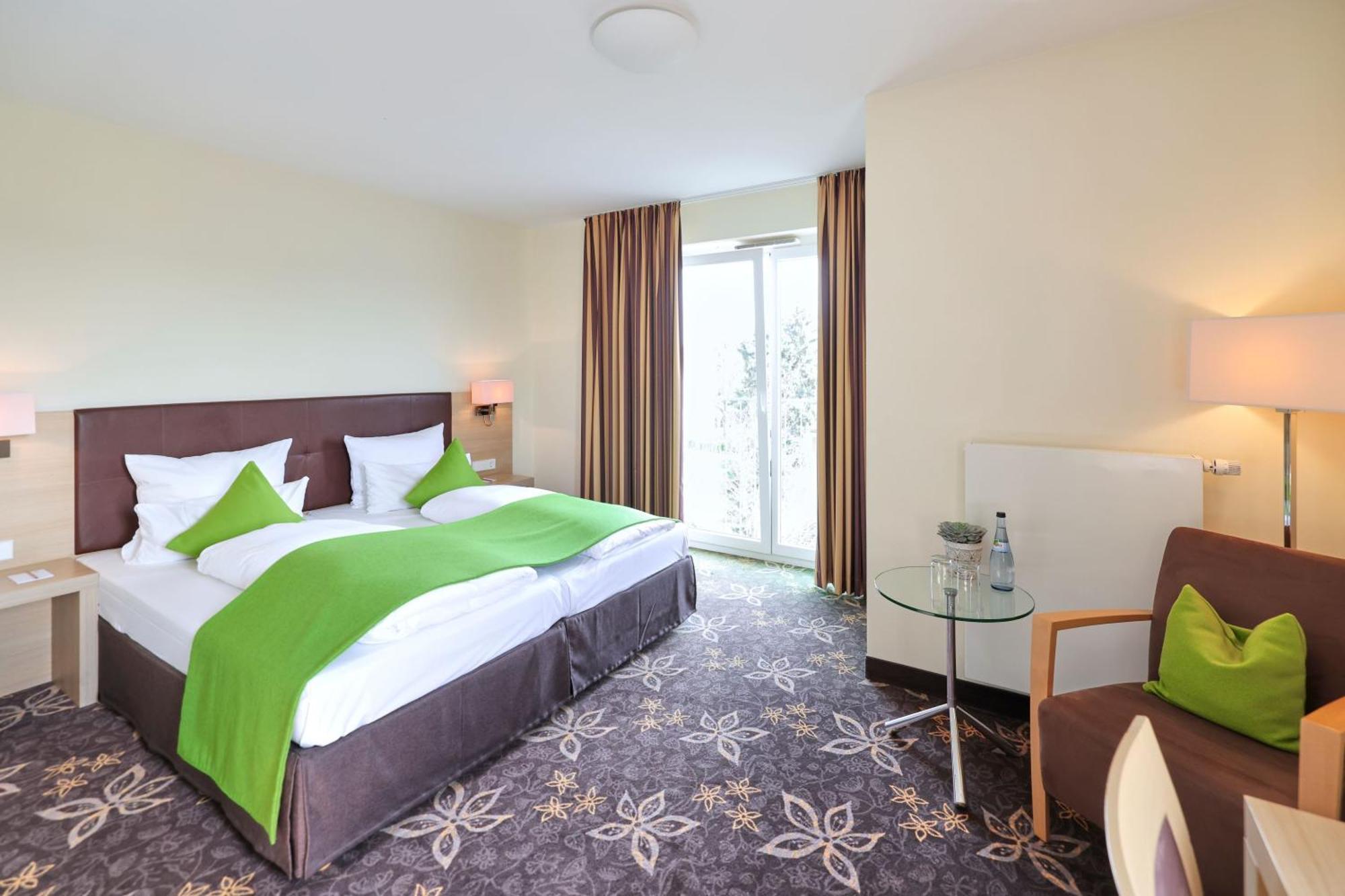 Hotel Wuerttemberger Hof エーリンゲン エクステリア 写真