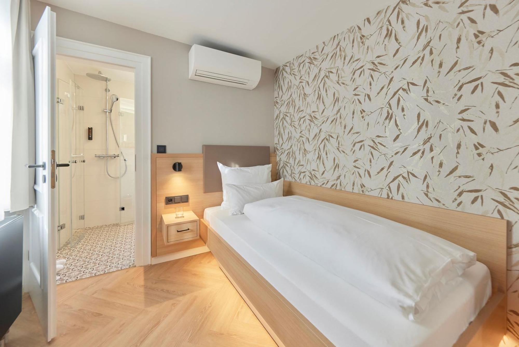 Hotel Wuerttemberger Hof エーリンゲン エクステリア 写真