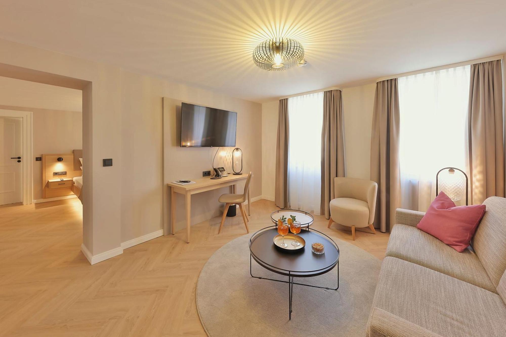 Hotel Wuerttemberger Hof エーリンゲン エクステリア 写真