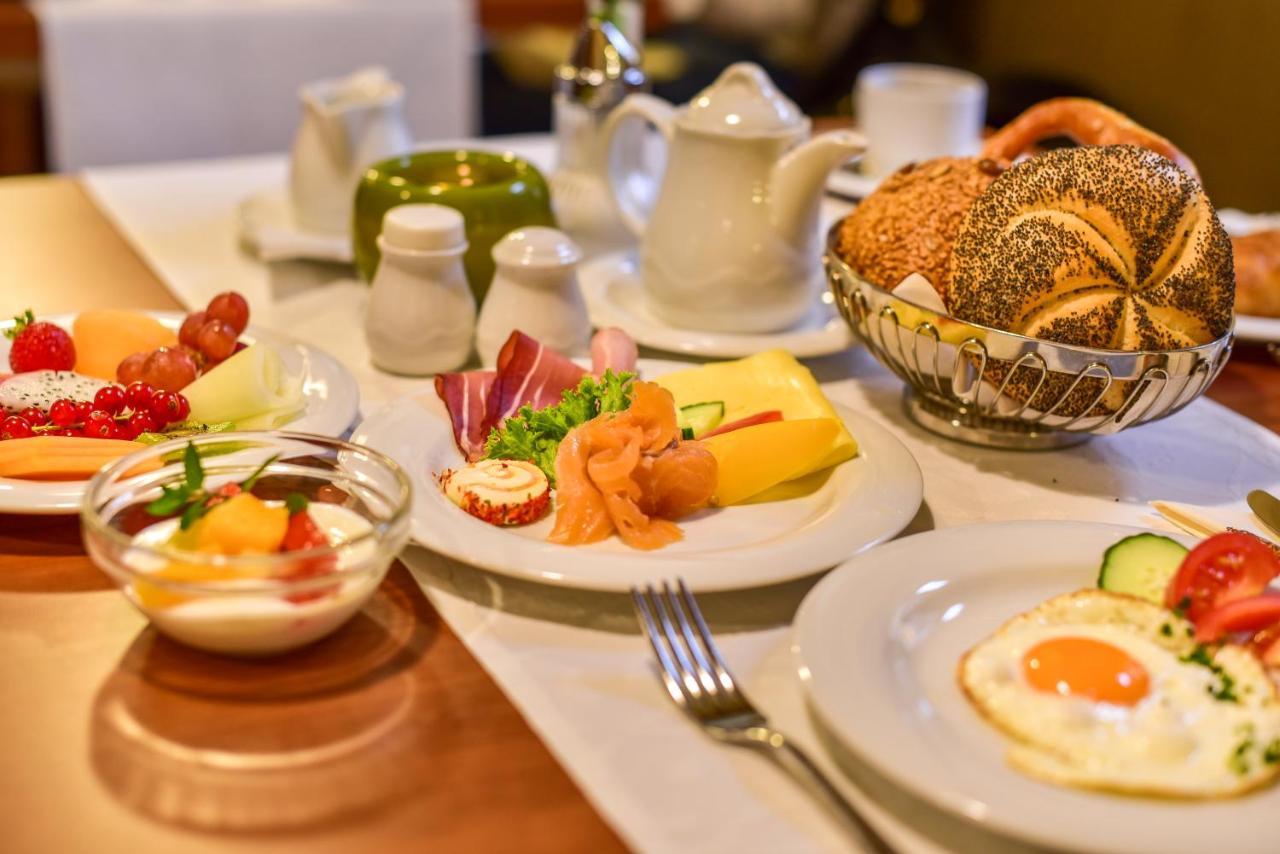 Hotel Wuerttemberger Hof エーリンゲン エクステリア 写真